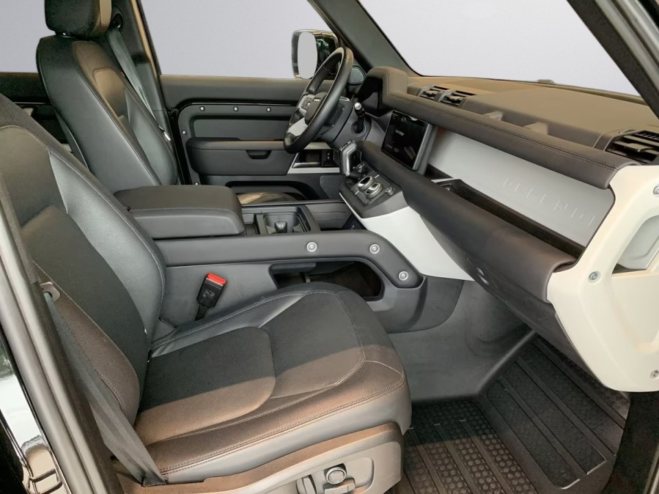 Land Rover Defender 110 D250 AWD - foto 10