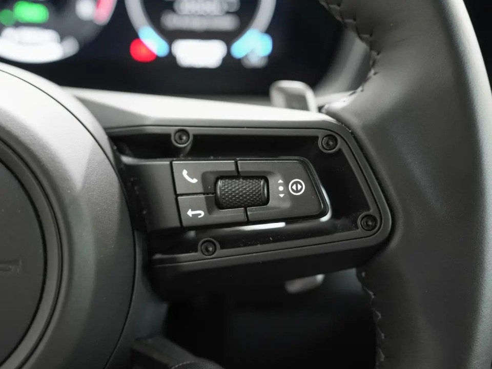 Porsche Cayenne E-Hybrid - foto 12