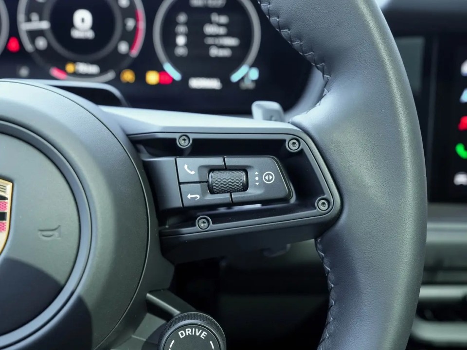 Porsche Cayenne Black Edition - foto 12