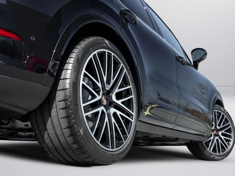 PORSCHE Cayenne 2026 — imagine 18