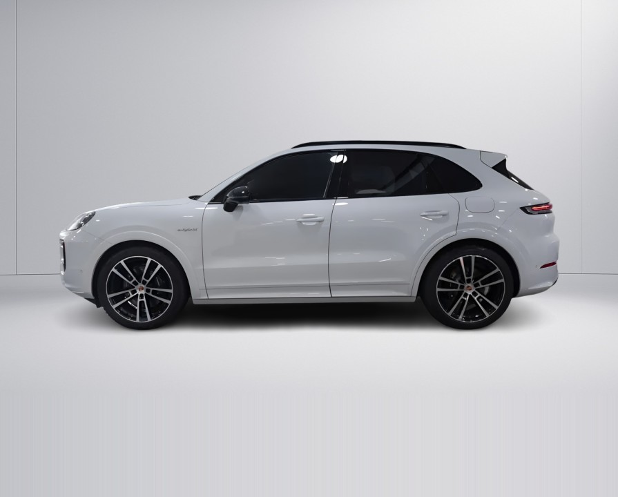 PORSCHE Cayenne 2025 — imagine 2