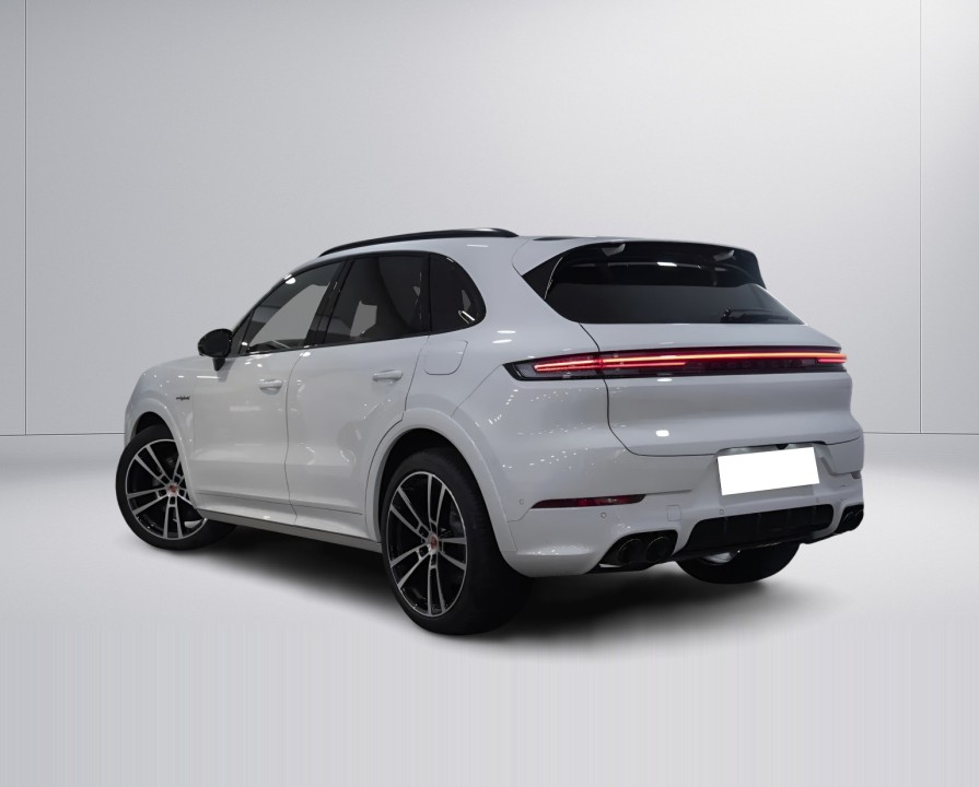 PORSCHE Cayenne 2025 — imagine 3