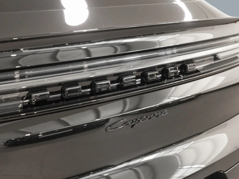 Porsche Cayenne Coupe E-Hybrid Black Edition - foto 23