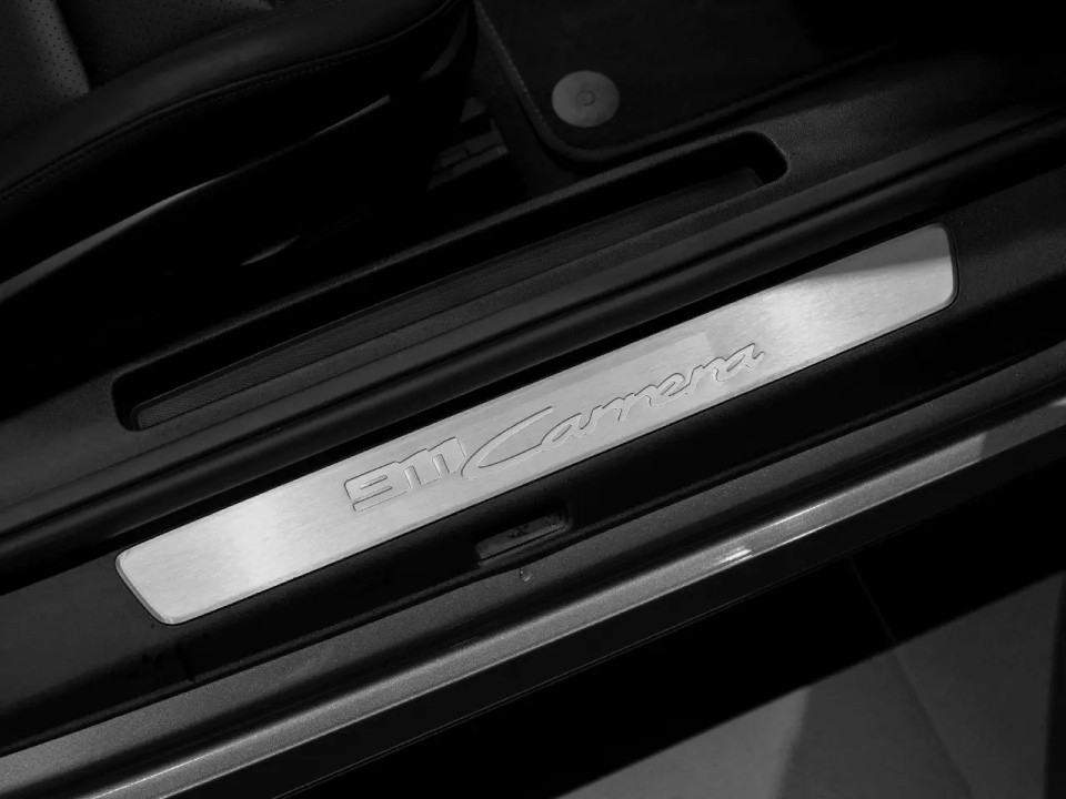 Porsche 911 Carrera - foto 24
