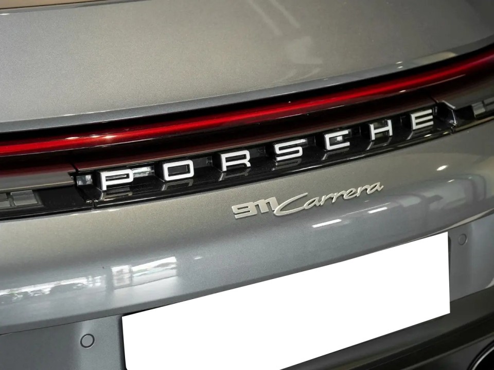 PORSCHE 911 2024 — imagine 15