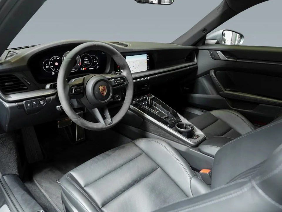 Porsche 911 Carrera - foto 7