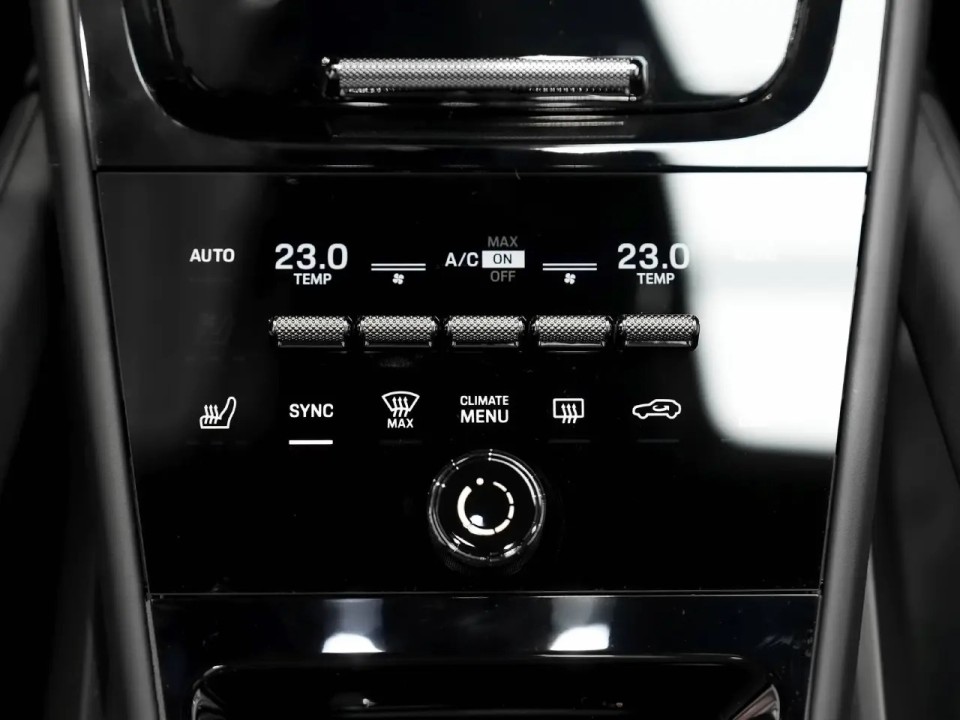 Porsche Cayenne Coupe GTS - foto 14