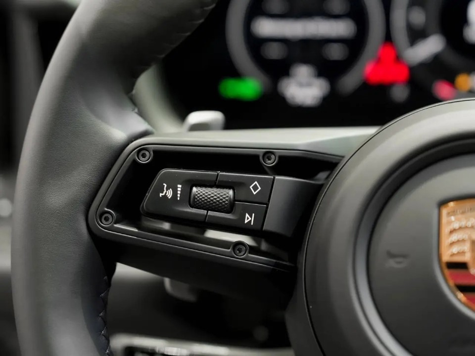 Porsche Cayenne Coupe GTS - foto 9