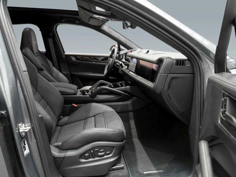 Porsche Cayenne Coupe GTS - foto 8