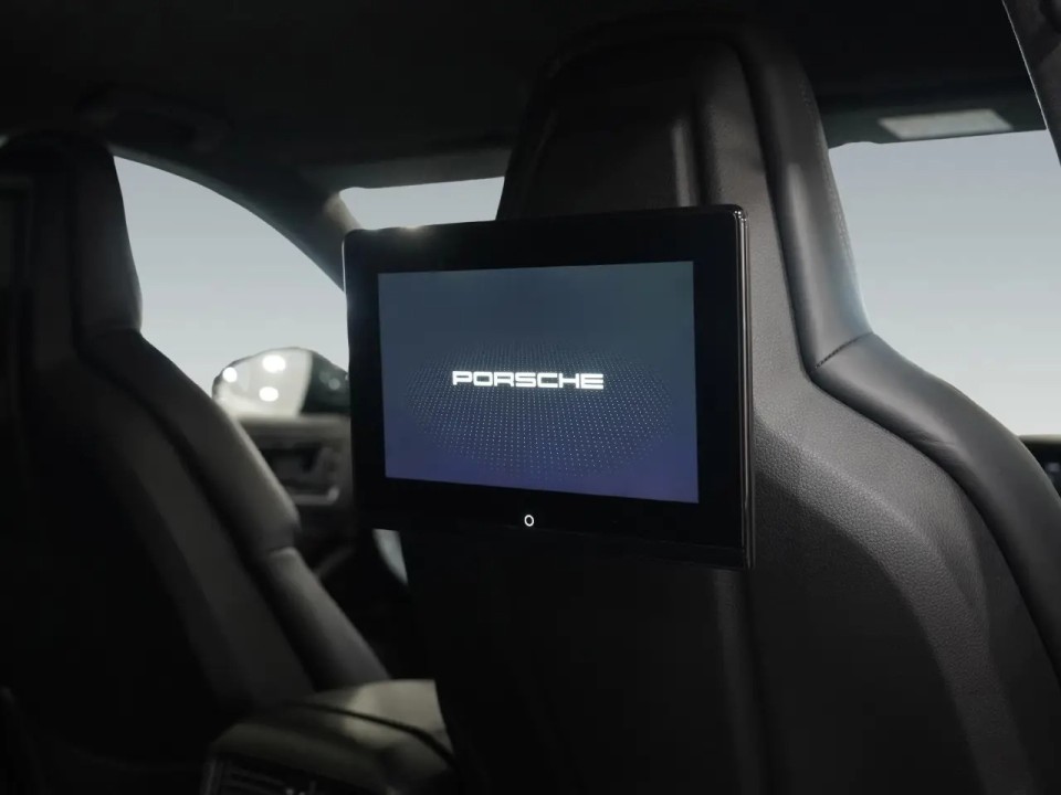 Porsche Cayenne Coupe Turbo E-Hybrid - foto 18