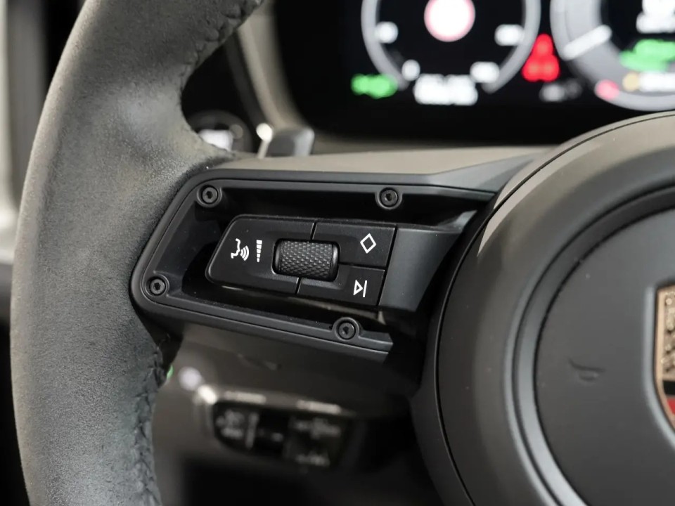 Porsche Cayenne Coupe Turbo E-Hybrid - foto 11