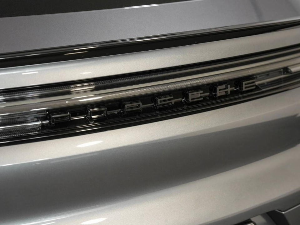 Porsche Cayenne Coupe E-Hybrid Black Edition - foto 25