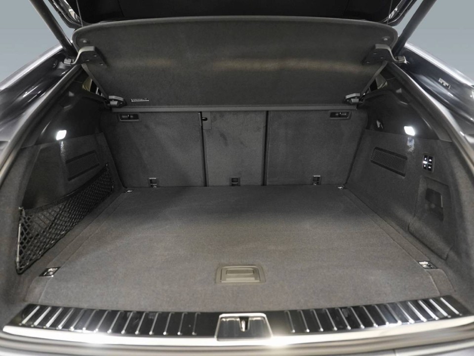 Porsche Cayenne Coupe E-Hybrid Black Edition - foto 29