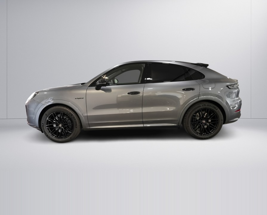 PORSCHE Cayenne Coupe 2026 — imagine 3