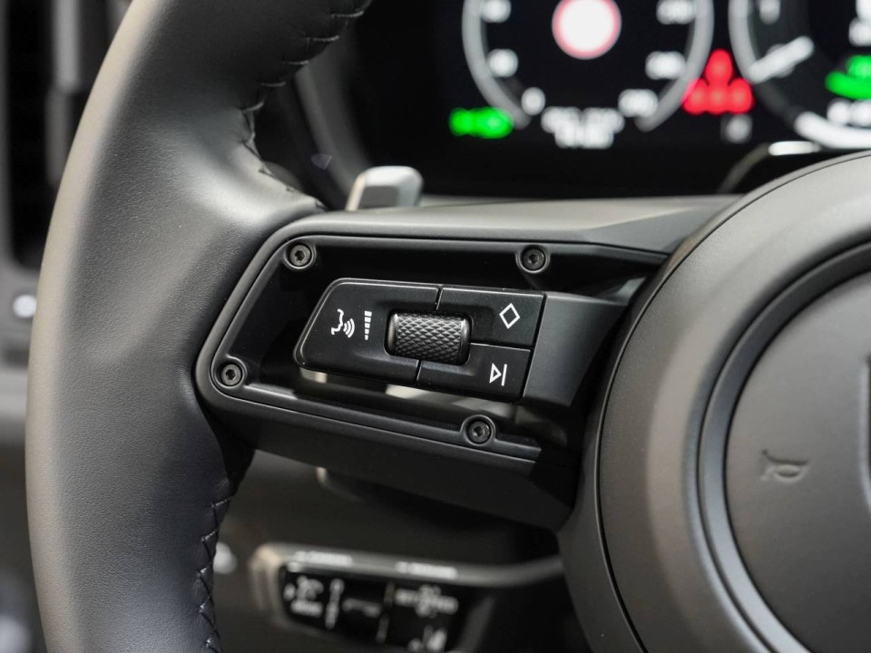 Porsche Cayenne Coupe E-Hybrid Black Edition - foto 13
