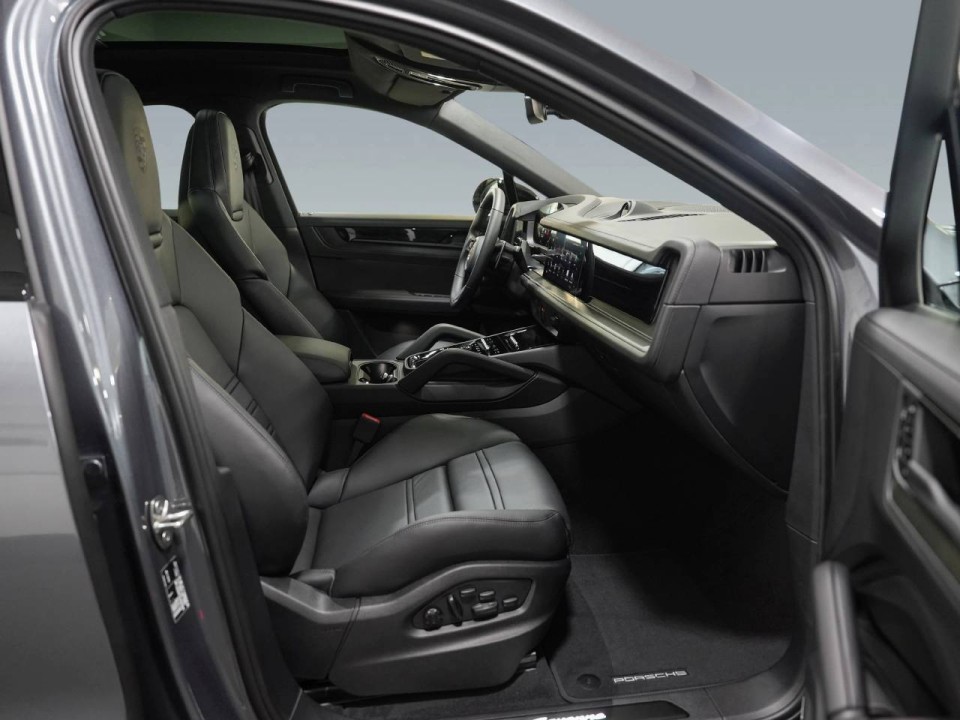 Porsche Cayenne Coupe E-Hybrid Black Edition - foto 10