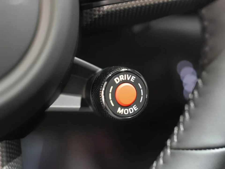 Porsche 911 Carrera 4 GTS - foto 12