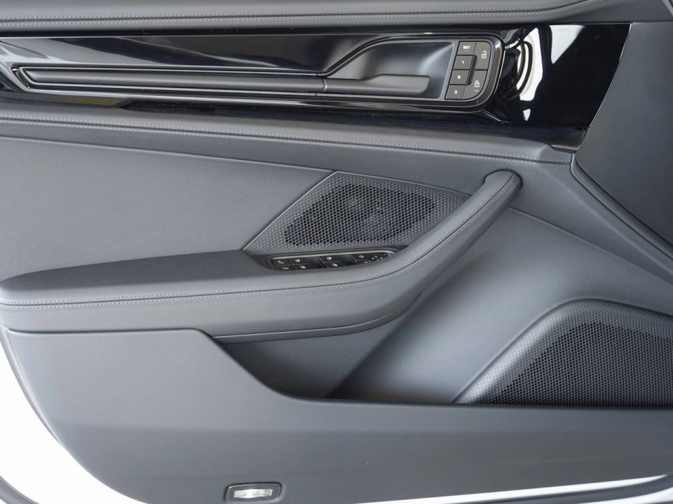 Porsche Panamera 4 E-Hybrid - foto 21