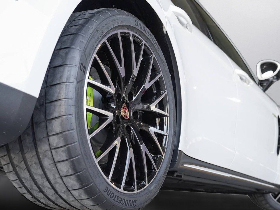 PORSCHE Panamera 2025 — imagine 18