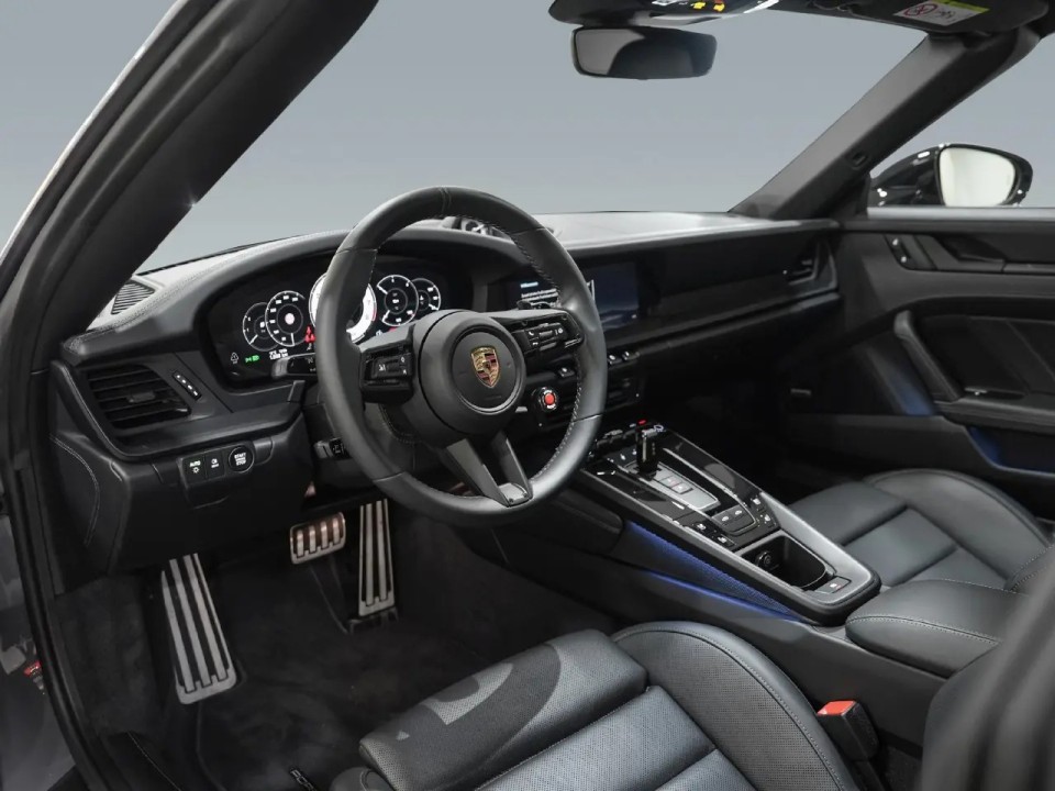 Porsche 911 Targa 4 GTS - foto 7