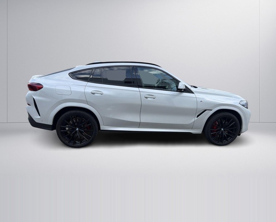 BMW X6 xDrive40d (2)
