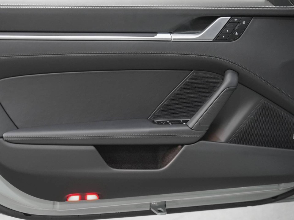 Porsche 911 Carrera 4S - foto 27