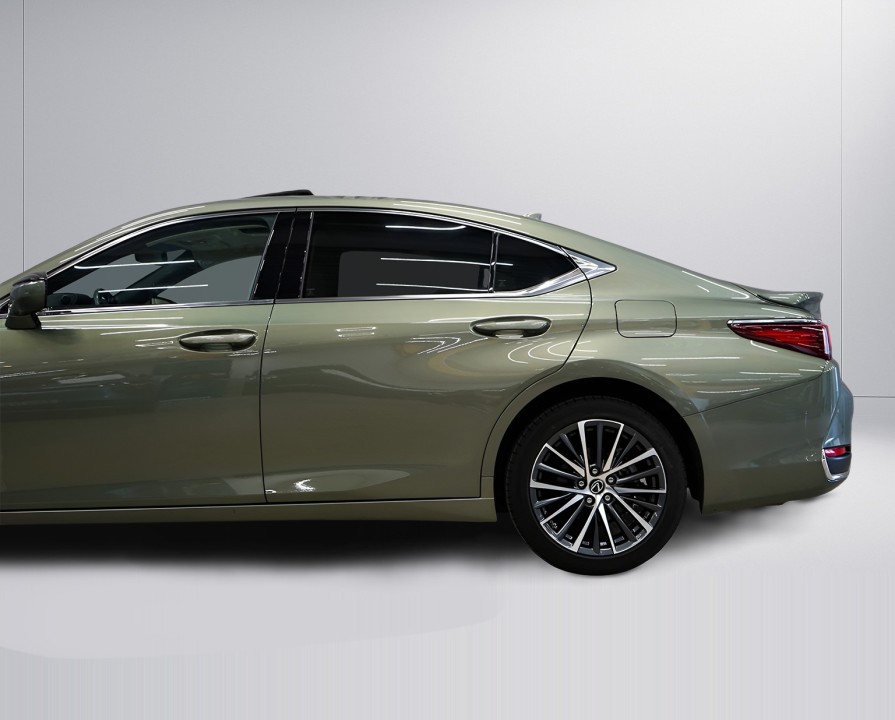 Lexus Seria ES 300h Limited - foto 18