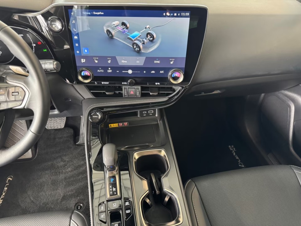 Lexus Seria NX 450h+ E-FOUR Business - foto 10