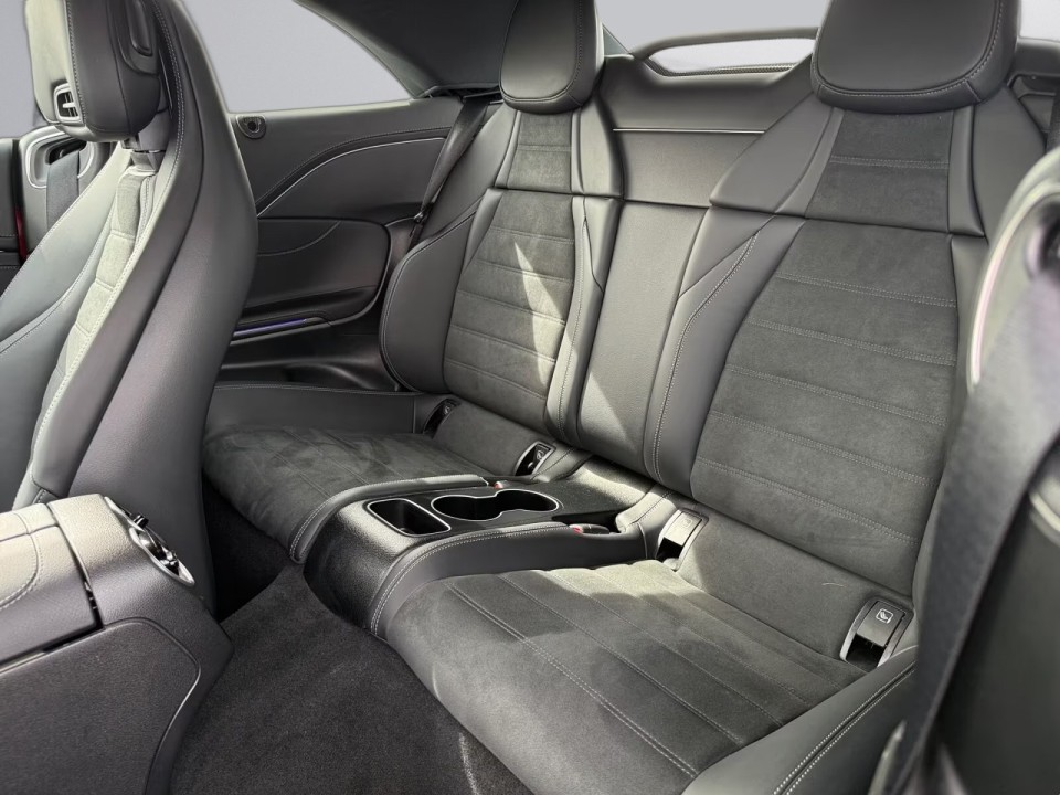 Mercedes-Benz CLE 300 4MATIC Cabrio AMG - foto 14