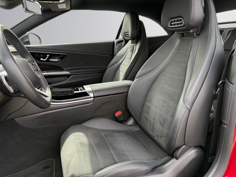 Mercedes-Benz CLE 300 4MATIC Cabrio AMG - foto 9