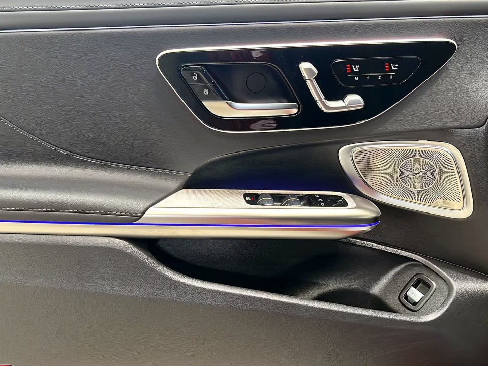 Mercedes-Benz CLE 300 4MATIC Cabrio AMG - foto 11