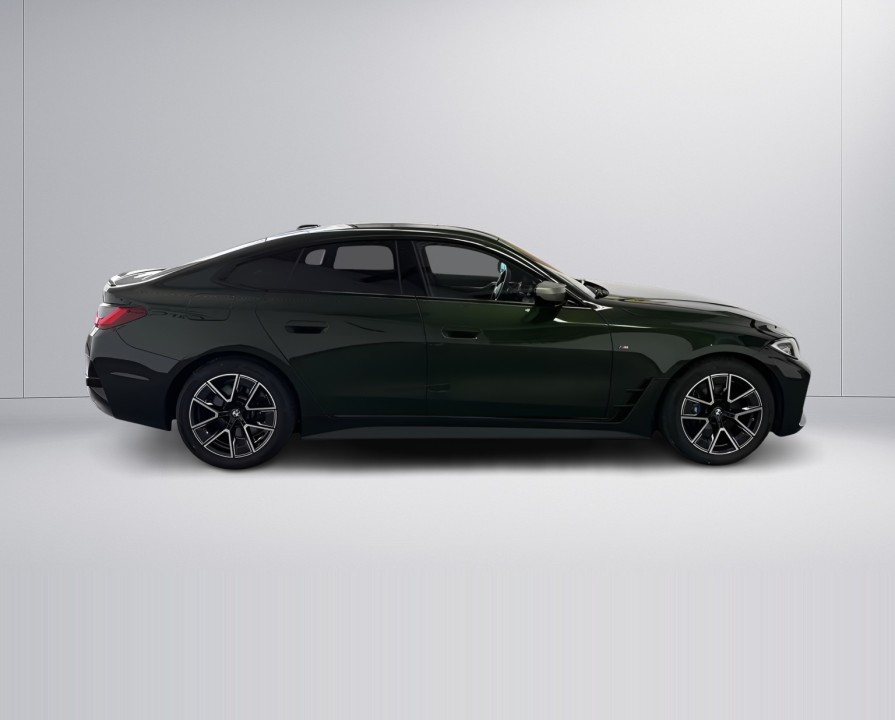 BMW Seria 4 M440i Gran Coupe (2)