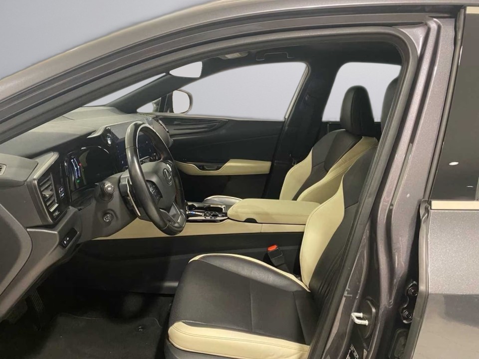LEXUS NX 2022 — imagine 19