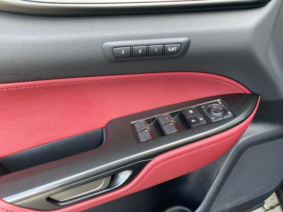 Lexus Seria NX 450h+ AWD Executive - foto 22