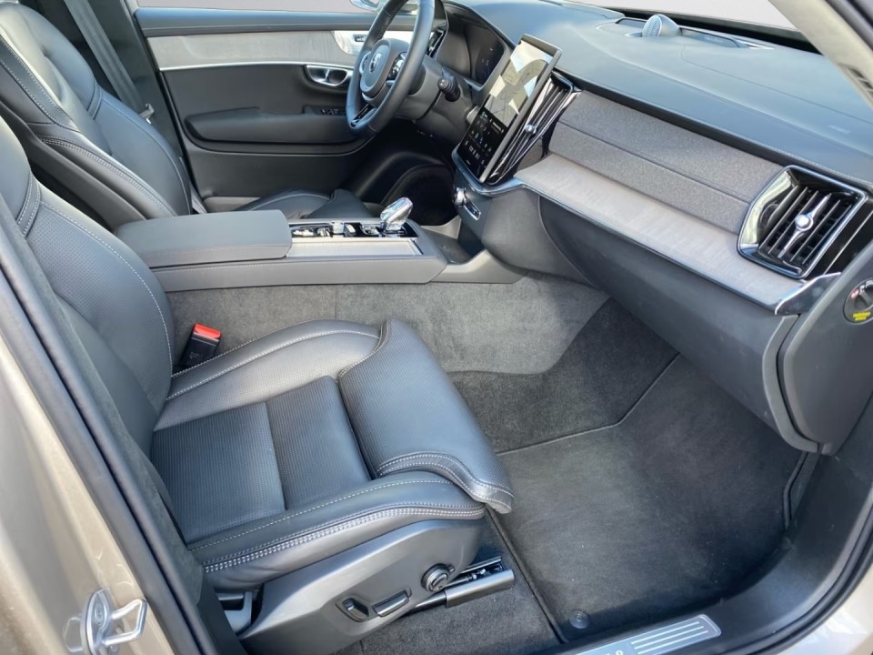 Volvo XC 90 T8 Recharge AWD Ultra Bright - foto 13
