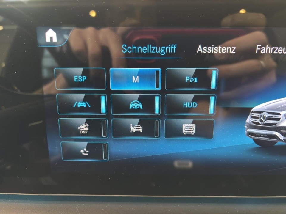 Mercedes-Benz GLE 400d 4MATIC AMG - foto 10
