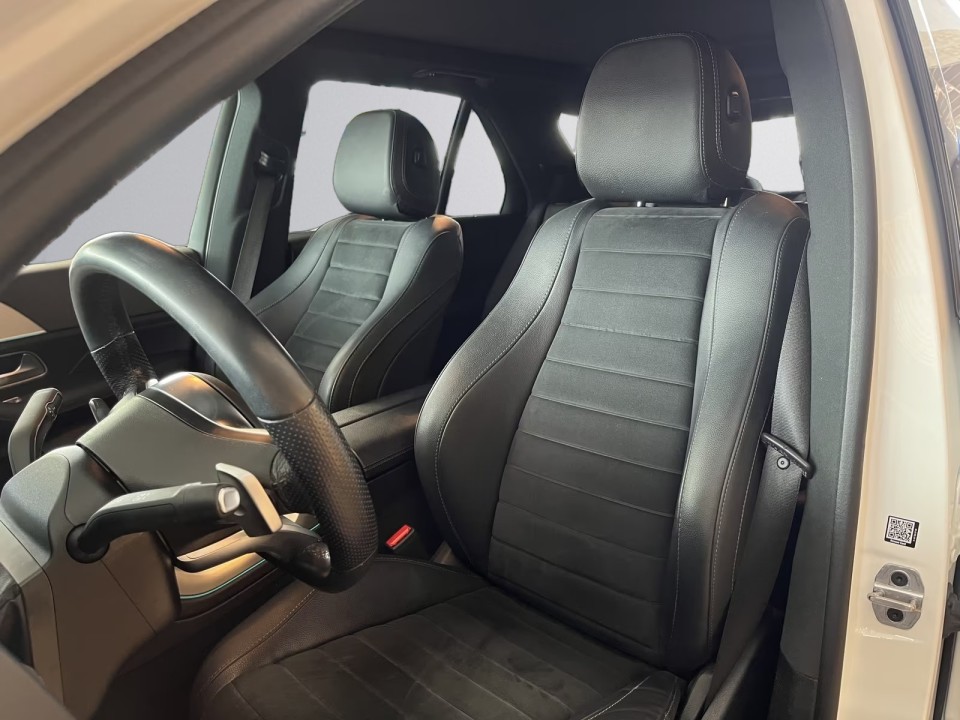 Mercedes-Benz GLE 350de AMG - foto 12