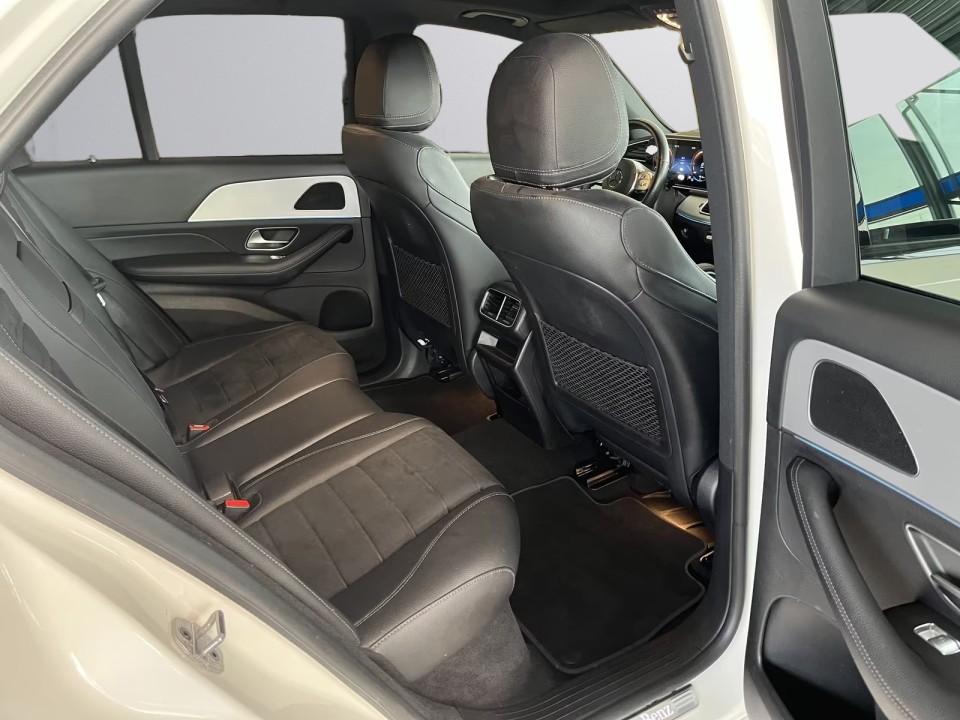 Mercedes-Benz GLE 350de AMG - foto 24