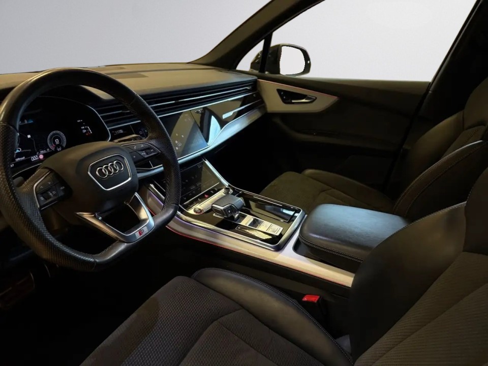 Audi SQ7 (5)