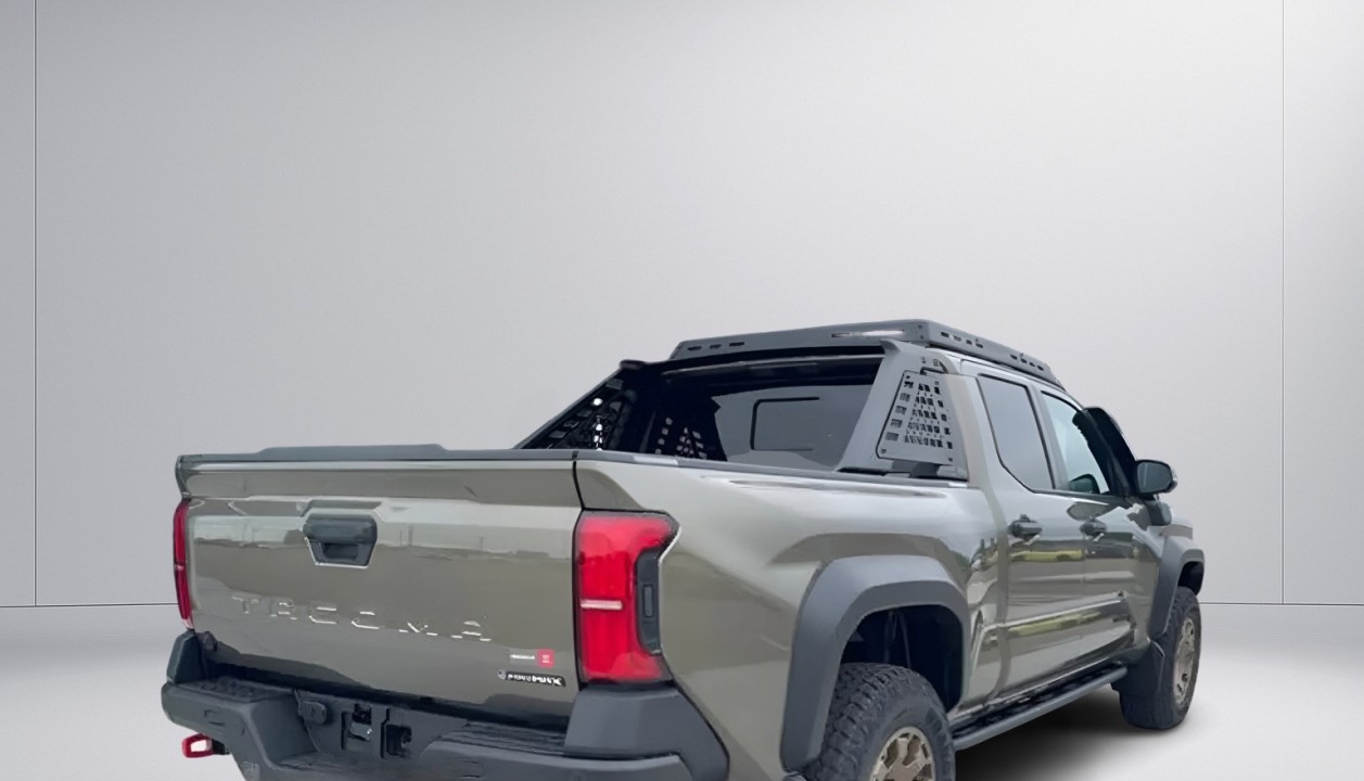 Toyota Tacoma (3)