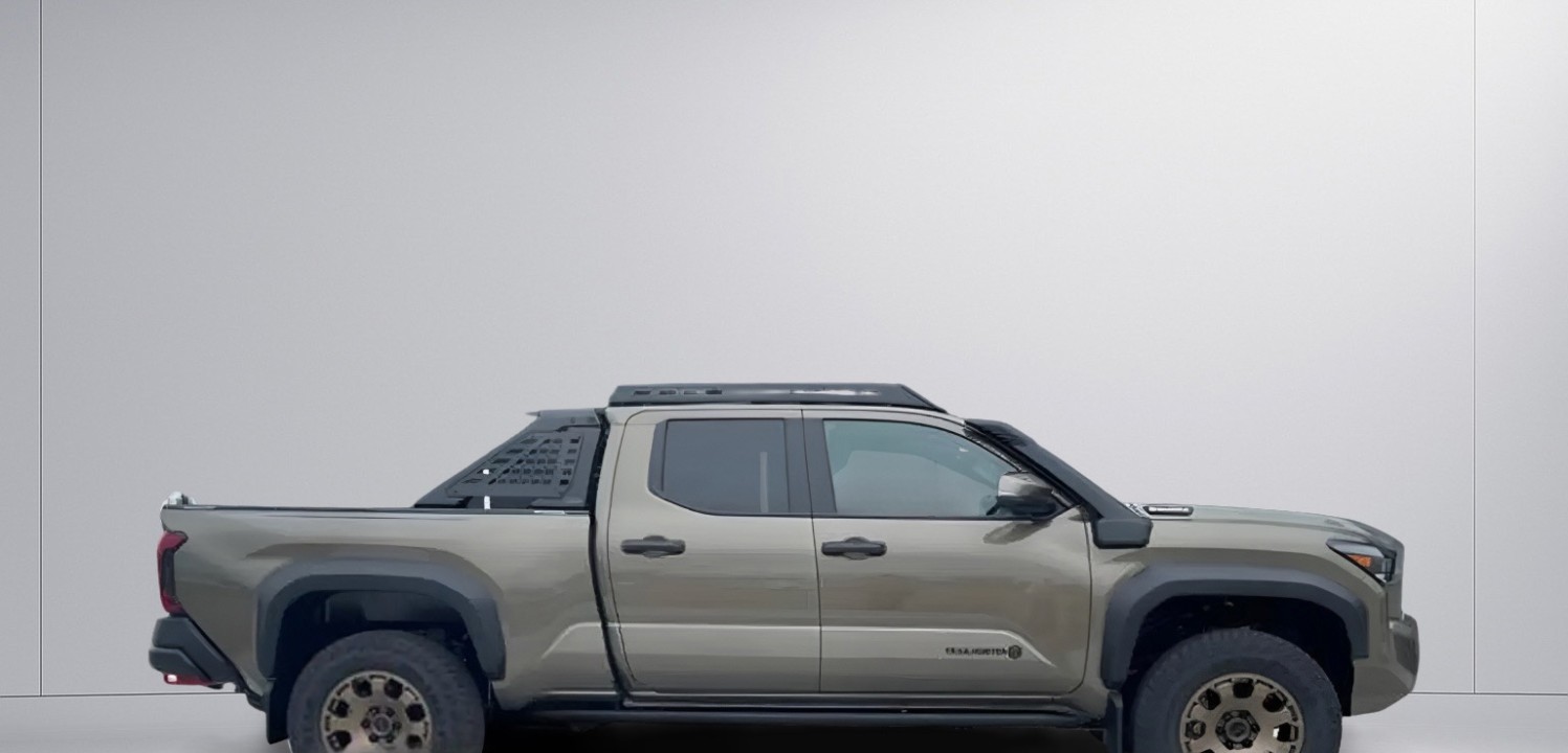 Toyota Tacoma (2)