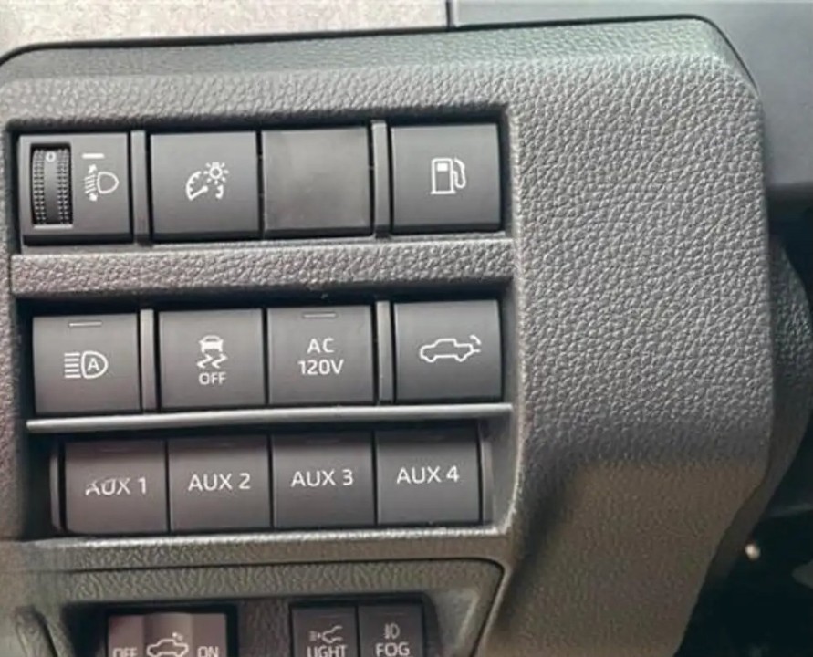 Toyota Tacoma - foto 13