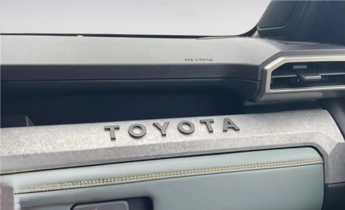 Toyota Tacoma - foto 17