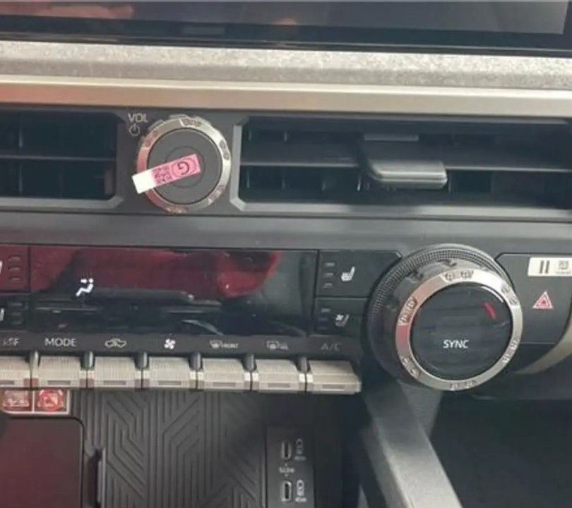 Toyota Tacoma - foto 11