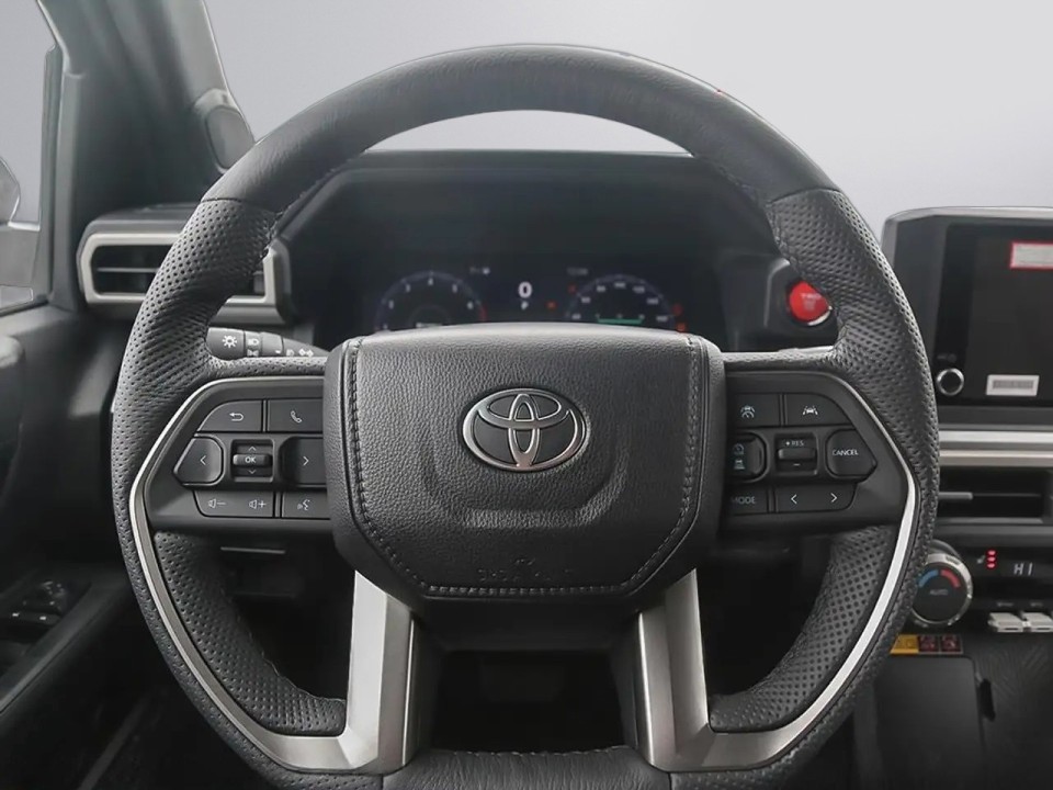 Toyota Tacoma TRD - foto 6