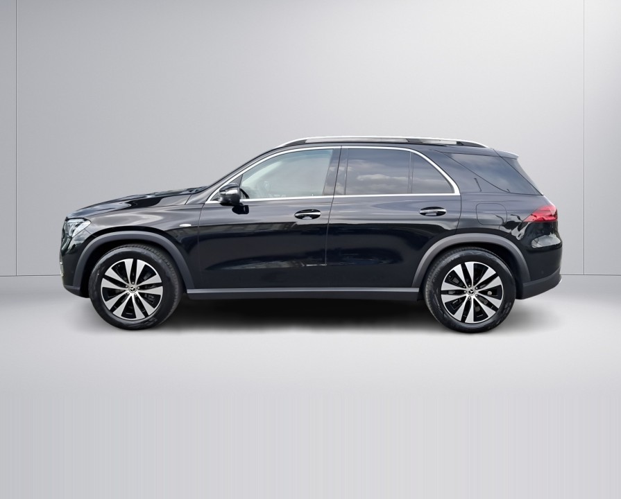 Mercedes-Benz GLE 350de 4MATIC (2)