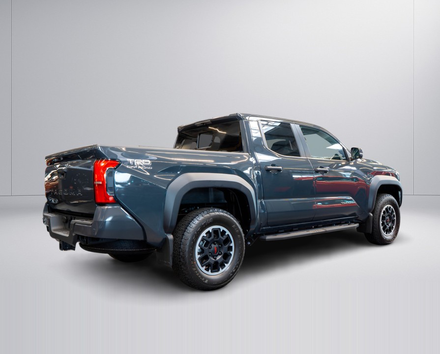 Toyota Tacoma TRD OFF-ROAD PREMIUM (2)