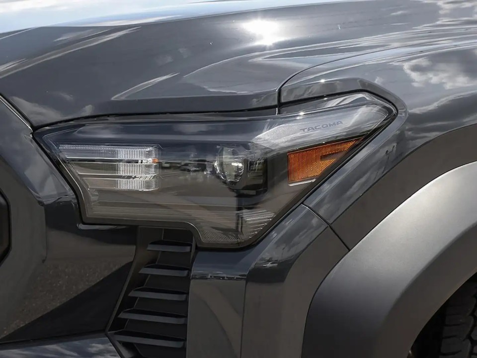 Toyota Tacoma TRD Sport Plus - foto 17