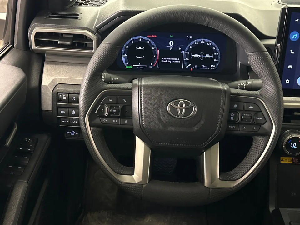 Toyota Tacoma - foto 12