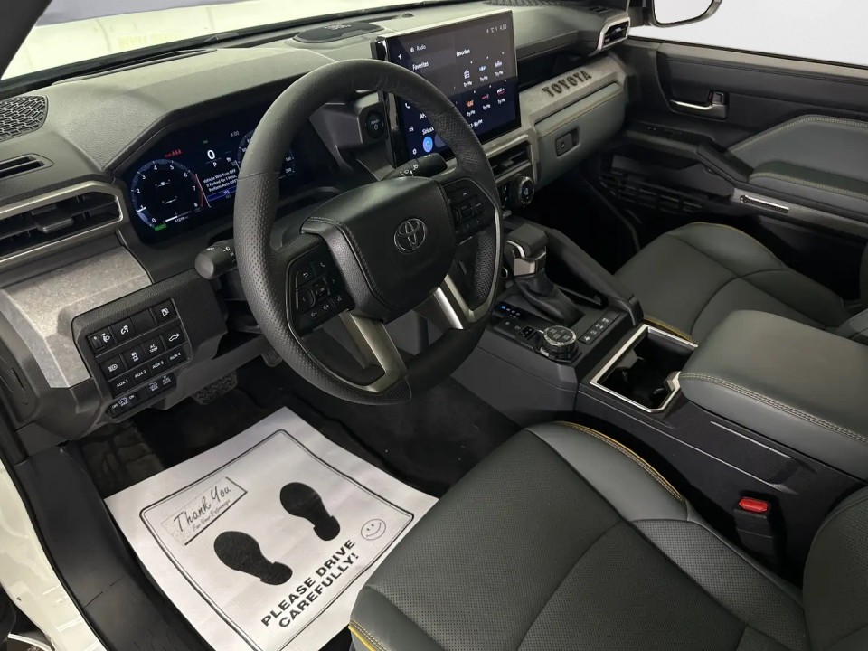 Toyota Tacoma - foto 11